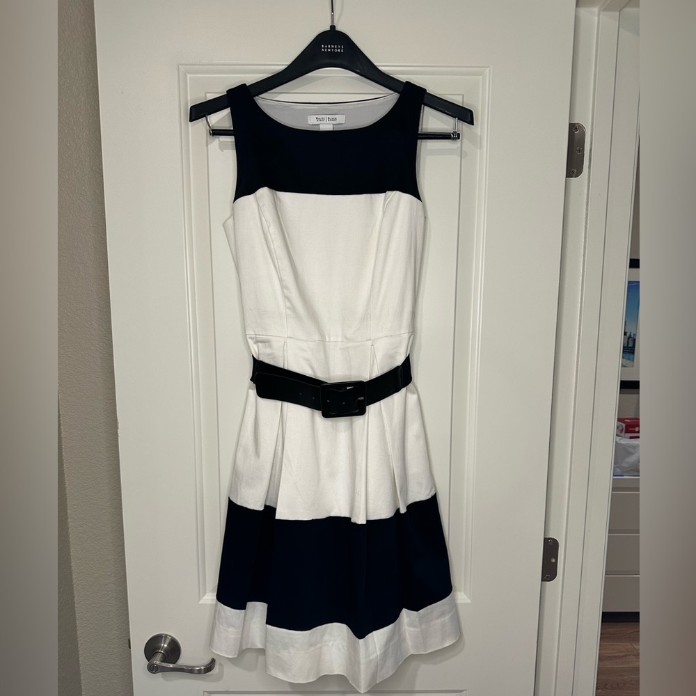 White House Black Market fit n’ flare belted dress size 2